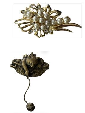 Lot of 2  Vintage Brooches 
Women Jewelry